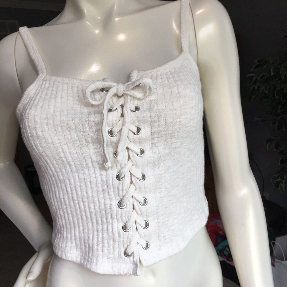 Forever 21 Knit Crop Top. Size Medium 👩‍🎤